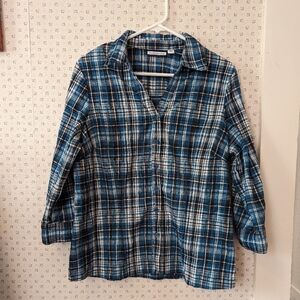 Croft & Barrow 2 women's shirts same pattern size XL, size Medium Country plaid